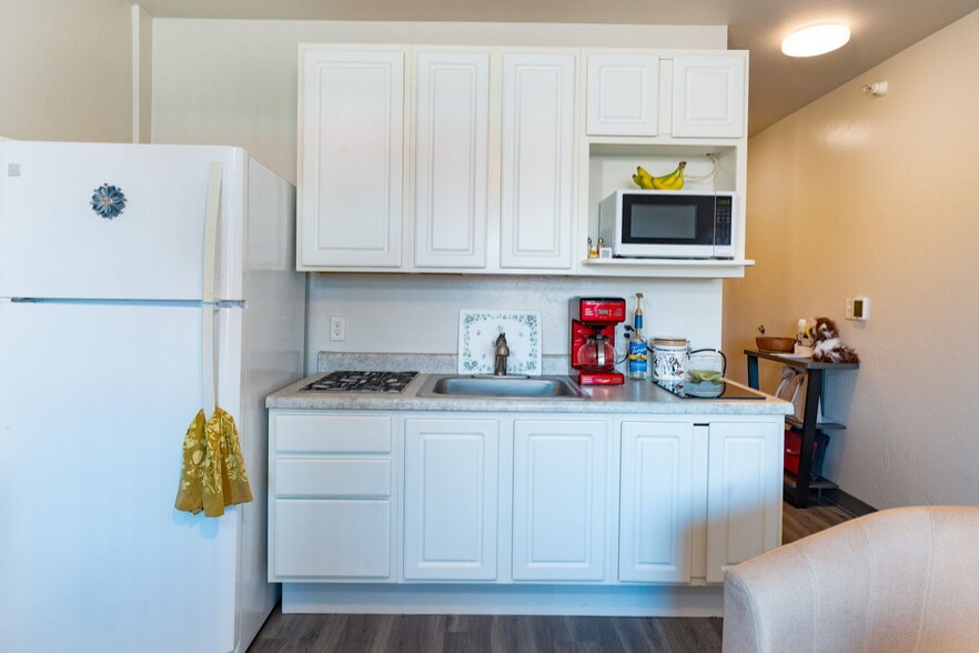 More Photos Of 104 White Ave, Grand Junction Apartments For Sale