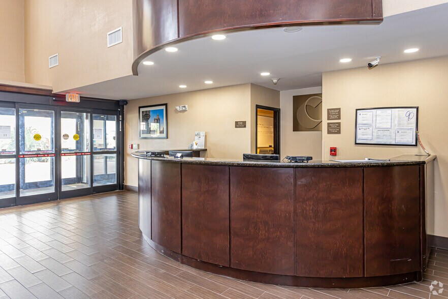 5660 Tillmans Corner Pky, Theodore, AL 36619 Hotel For Sale