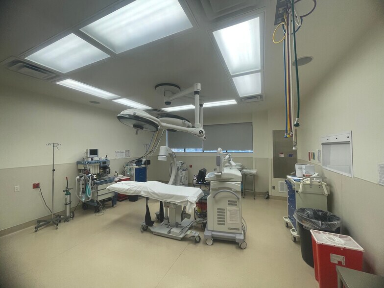 More Photos Of 7175 N Durango Dr, Las Vegas Medical For Lease