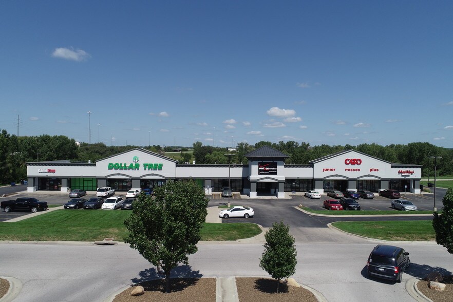 More Photos Of 9939-9961 Redick Cir, Omaha Unknown For Lease