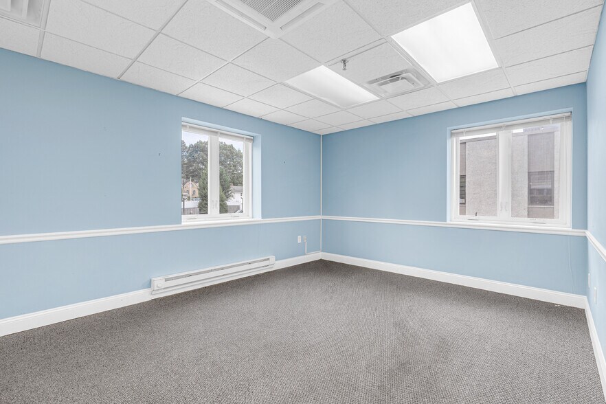 More Photos Of 727 Raritan Rd, Clark Office For Sale