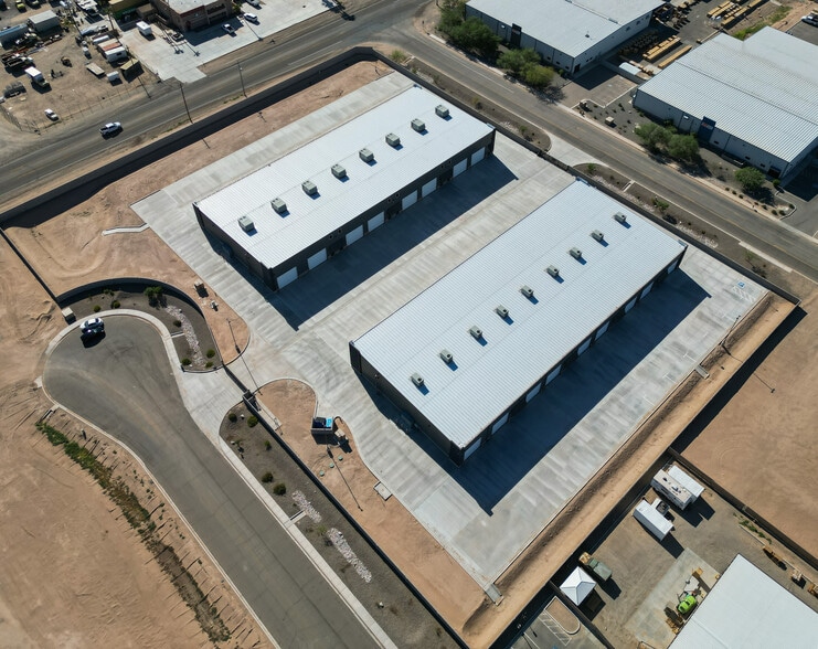 More Photos Of 3912 E 43rd St, Yuma Warehouse For Lease