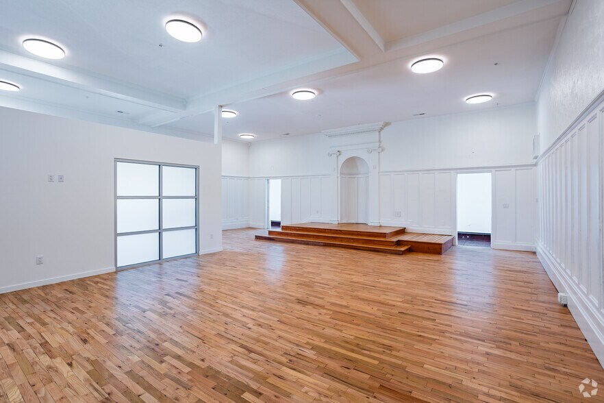 More Photos Of 3614 6th Ave, Des Moines Apartments For Lease