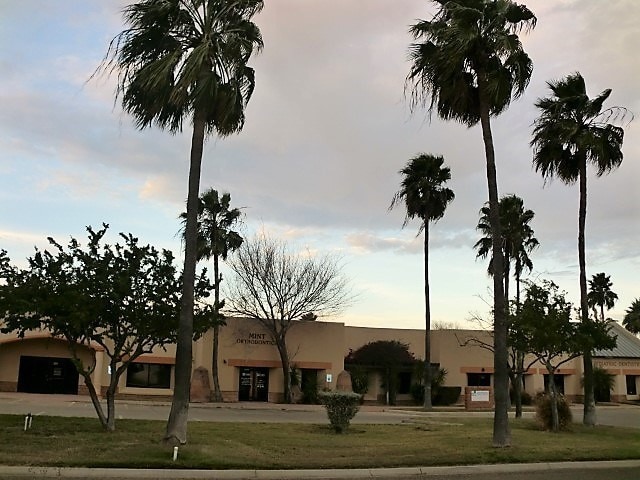 More Photos Of 2501-2511 Cornerstone Blvd, Edinburg Medical For Sale