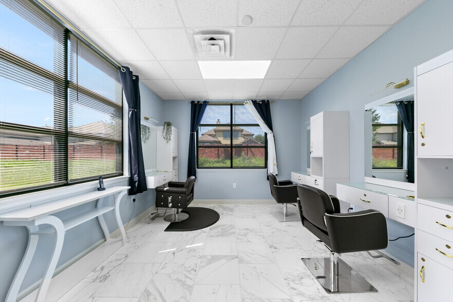More Photos Of 8118 Fry Rd, Cypress Medical For Lease