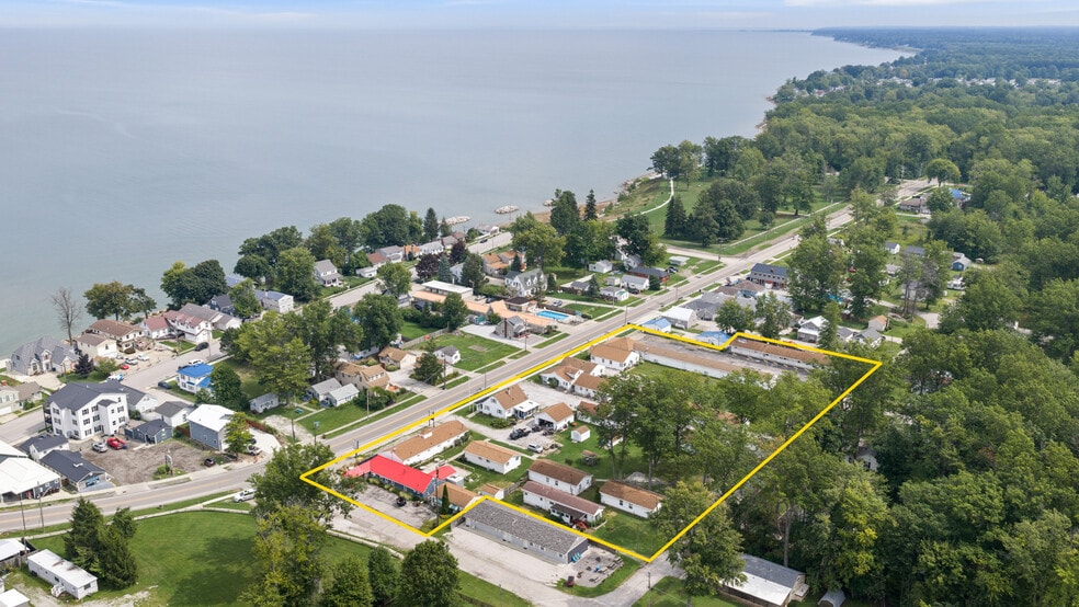 More Photos Of 5196 Lake Rd E, Geneva Hotel For Sale