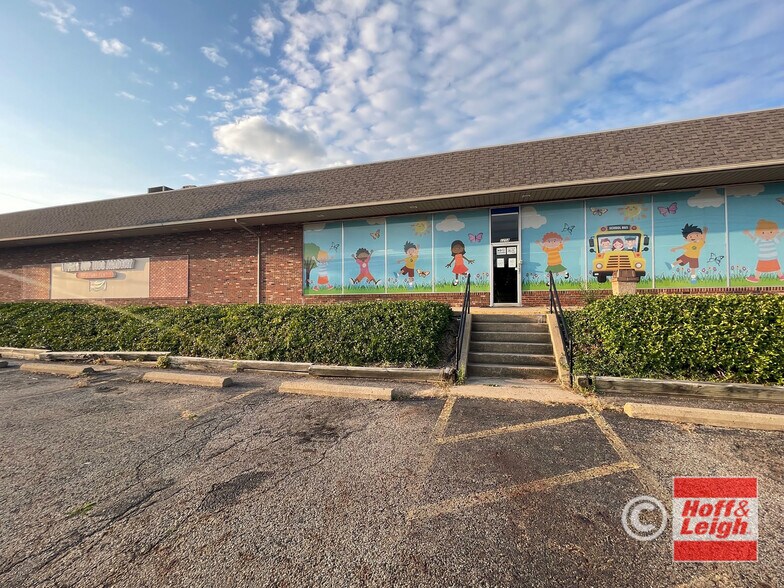 Primary Photo Of 2254 Locust St SW, Canal Fulton Freestanding For Sale