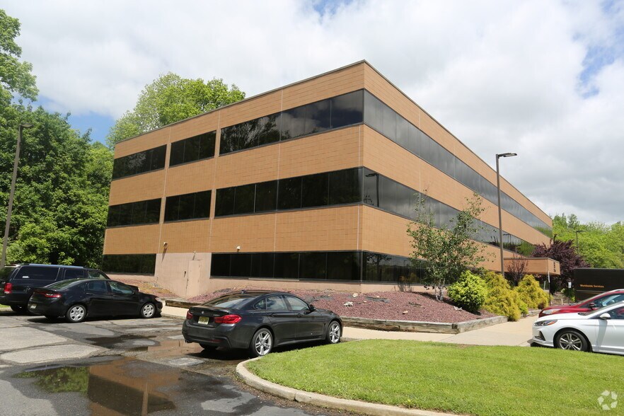 More Photos Of 254-B Mountain Ave, Hackettstown Office For Lease