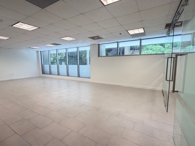 More Photos Of 150 SE 2nd Ave, Miami Office Residential For Sale