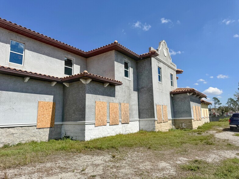 More Photos Of 4207 67, Bradenton Assisted Living For Sale