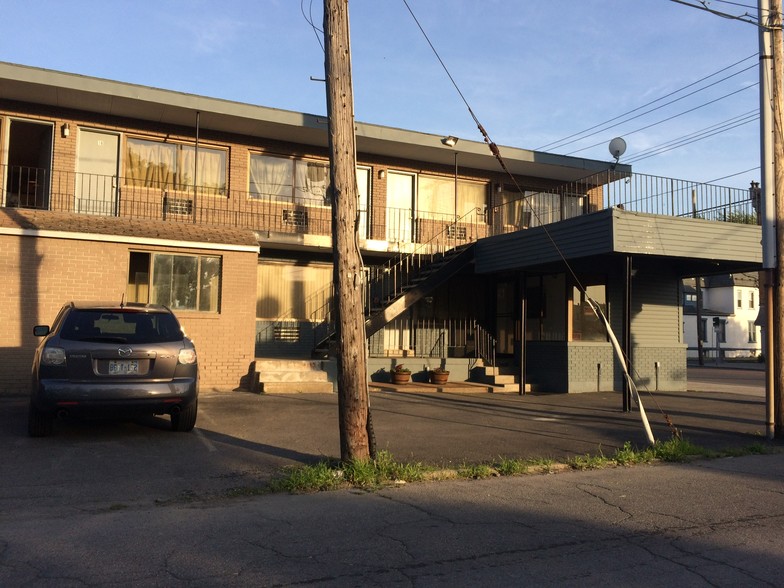 Primary Photo Of 921 State St, Schenectady Hotel For Sale