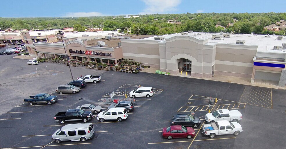 Primary Photo Of 1700 S Broadway Ave, Edmond Unknown For Lease