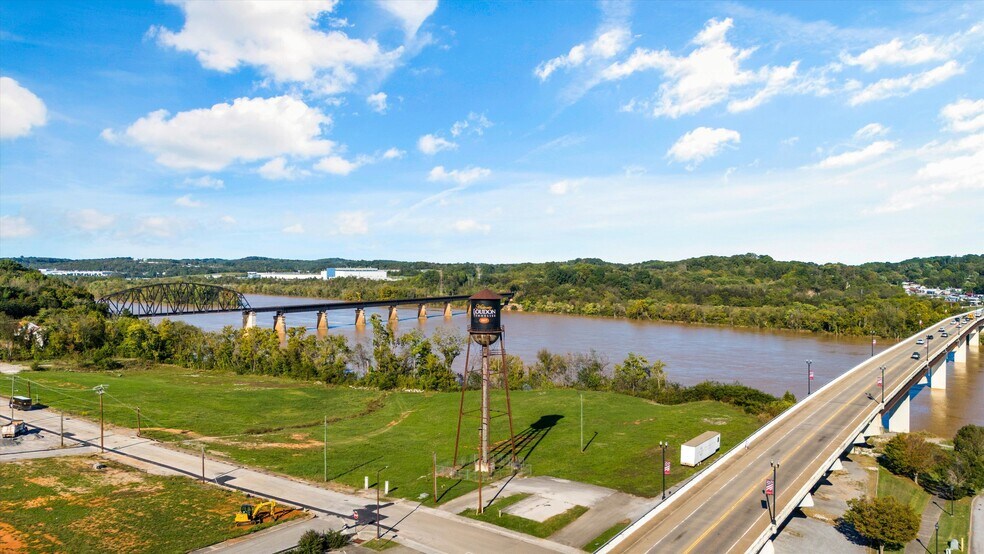 More Photos Of 700 Grove St, Loudon Office For Sale