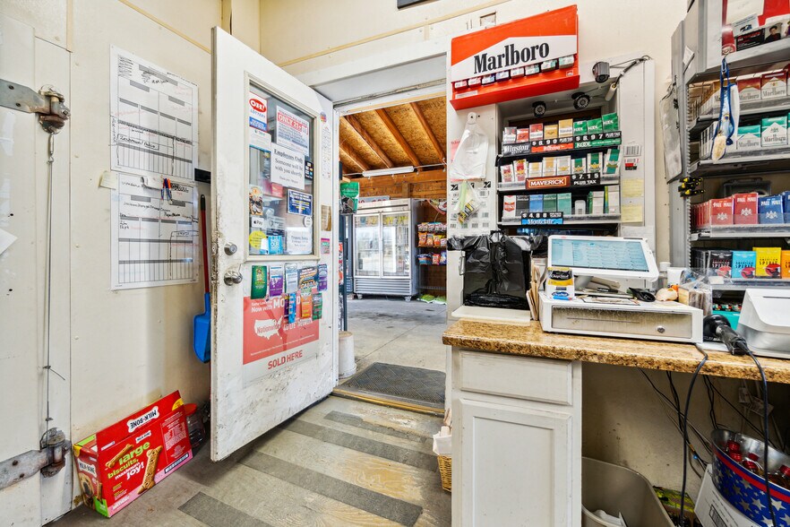 More Photos Of 14340 State Route 58, Oberlin Freestanding For Sale