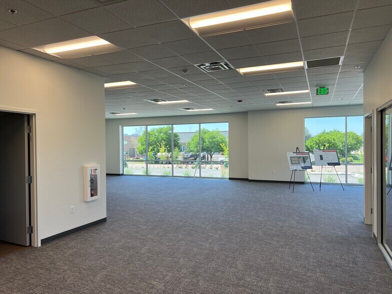 More Photos Of 11233 E Caley Ave, Englewood Unknown For Sale