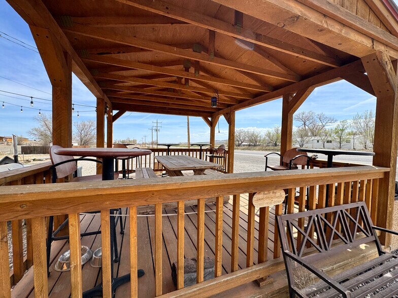 More Photos Of 1550 Missouri Valley Rd, Riverton Restaurant For Sale