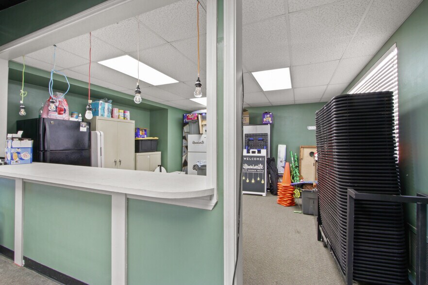 More Photos Of 6575 Crescent Ave, Buena Park Schools For Lease