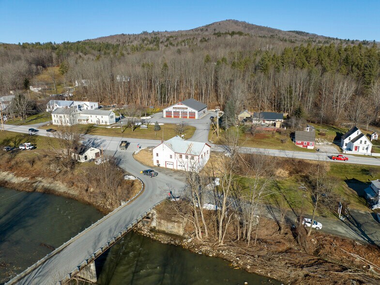 More Photos Of 7392 US-4, Woodstock Police Fire Station For Sale