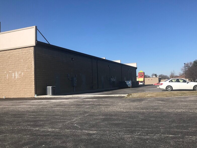 More Photos Of 8511 Madison Ave, Indianapolis Storefront Retail Office For Lease