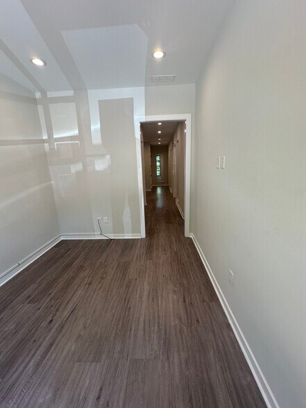 More Photos Of 6110 McFarland Station Dr, Alpharetta Medical For Lease