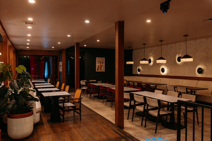 More Photos Of 631 N La Cienega Blvd, West Hollywood General Retail For Lease