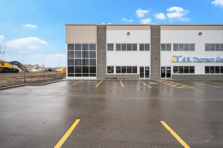 More Photos Of 240 MacKay Cres, Fort McMurray Warehouse For Lease