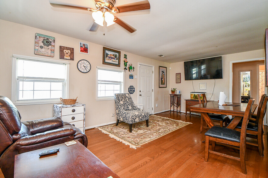 More Photos Of 2206 Hartwick Rd, Houston Contractor Storage Yard For Sale