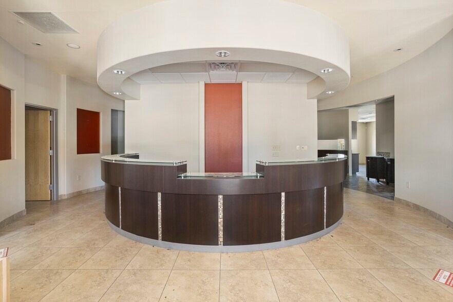 More Photos Of 6252 Davis Blvd, North Richland Hills Medical For Sale