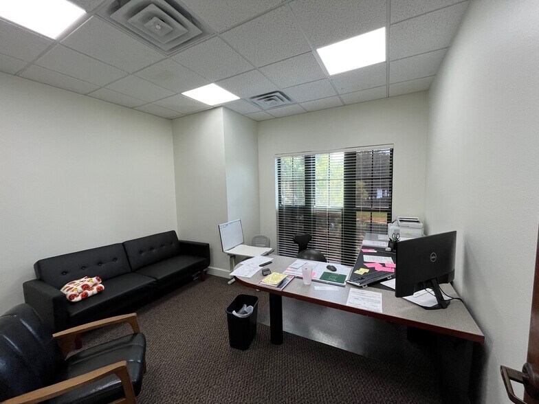 More Photos Of 4477 Legendary Dr, Destin Office Residential For Sale