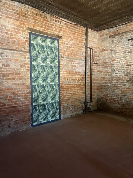 More Photos Of 107 Wicker St, Sanford Storefront Retail Office For Sale