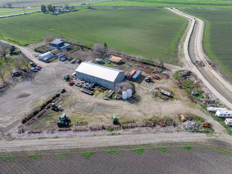 More Photos Of 9194 CA-152, Dos Palos Land For Sale