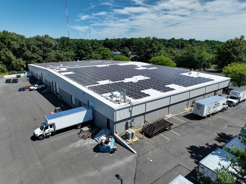 More Photos Of 97 Foster Rd, Moorestown Warehouse For Lease