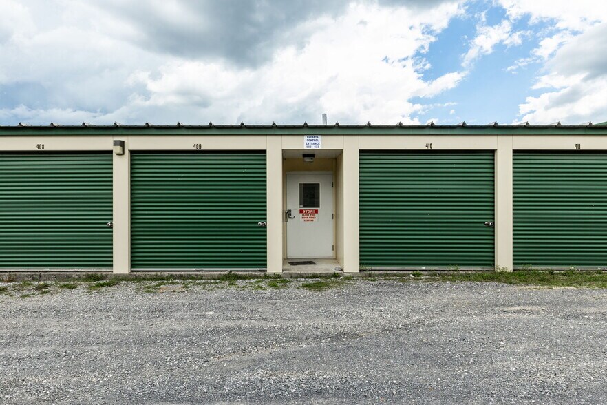 More Photos Of 1614 N Valley Pike, Rockingham Self Storage For Sale