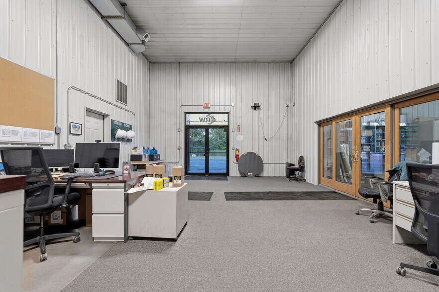 More Photos Of 751 County Route 37, Central Square Warehouse For Lease