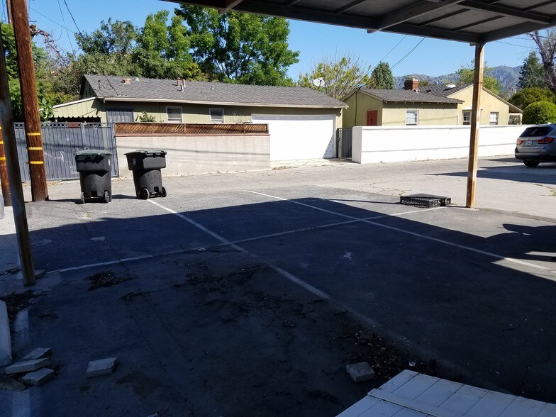 More Photos Of 1713 W Magnolia Blvd, Burbank Office For Lease