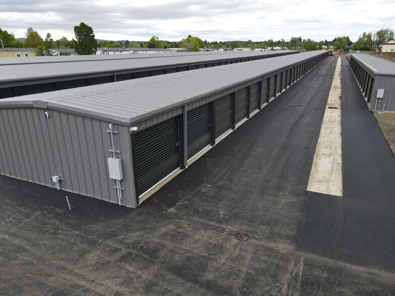 More Photos Of 12755 Clow Corner Rd, Dallas Self Storage For Sale