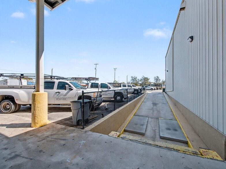 More Photos Of 6861 Garden Rd, Riviera Beach Warehouse For Sale