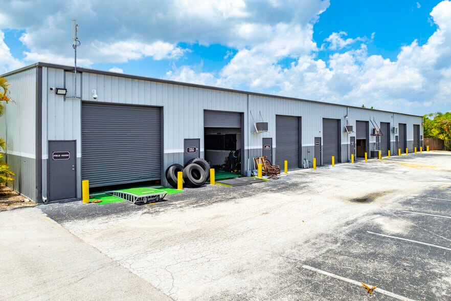 More Photos Of 672 Old Dixie Hwy, Vero Beach Unknown For Lease