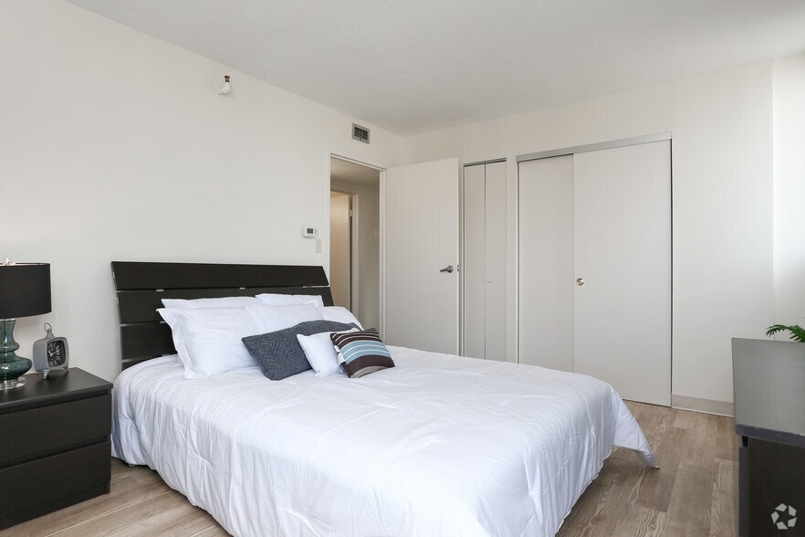 More Photos Of 10 Chestnut St, Springfield Multifamily For Sale