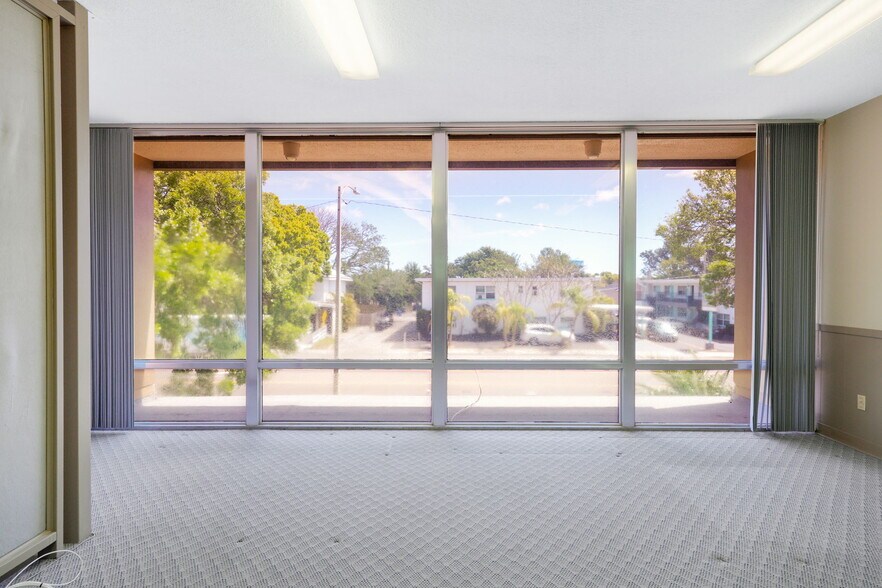 More Photos Of 1510 Dr. Martin Luther King Jr St N, Saint Petersburg Office For Sale