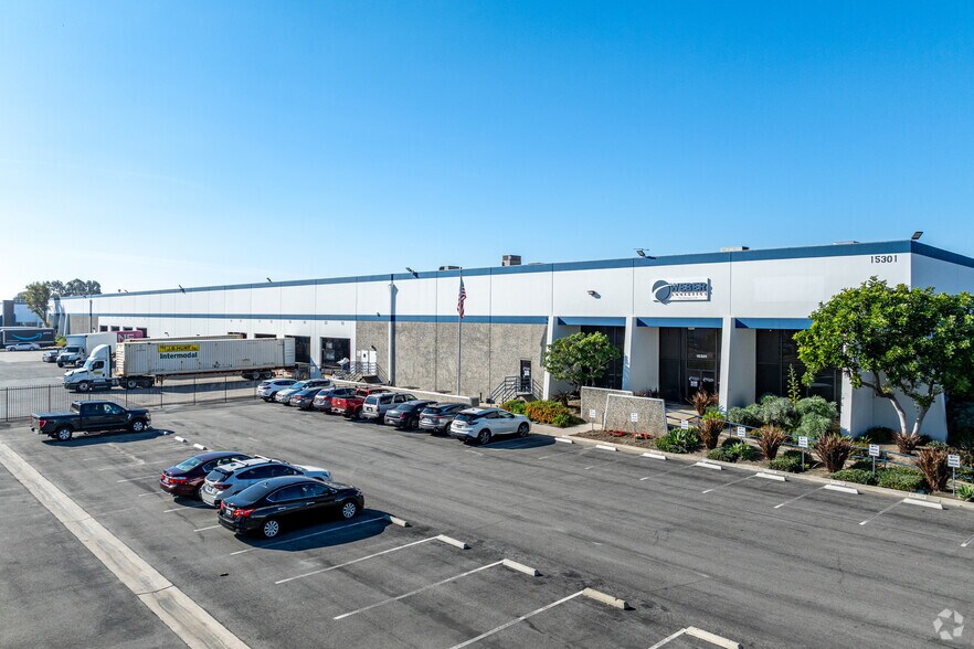 More Photos Of 15401 Shoemaker Ave, Norwalk Warehouse For Lease