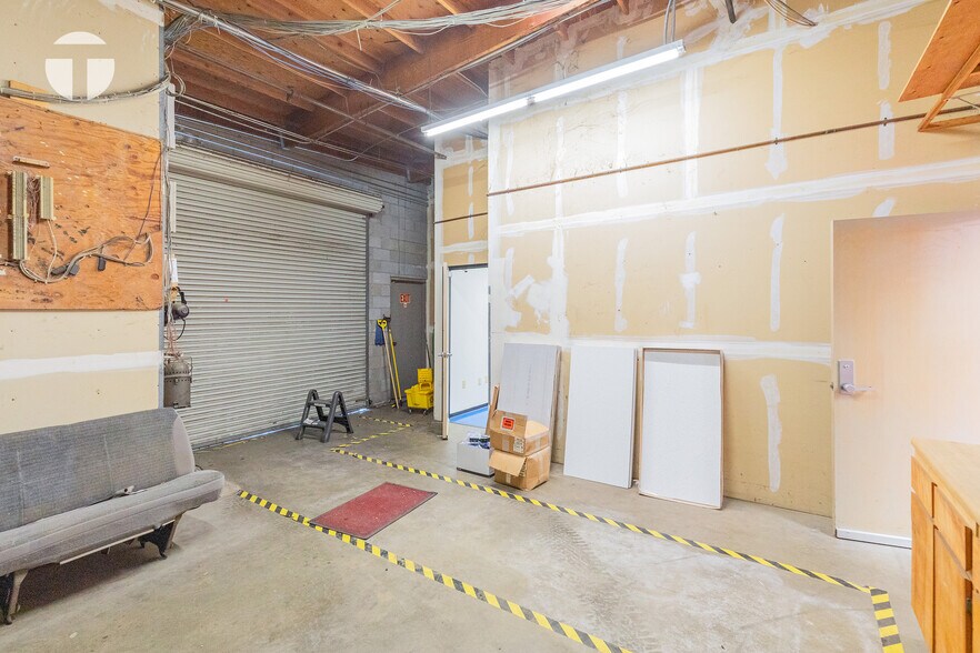 More Photos Of 10324 Placer Ln, Sacramento Flex For Sale