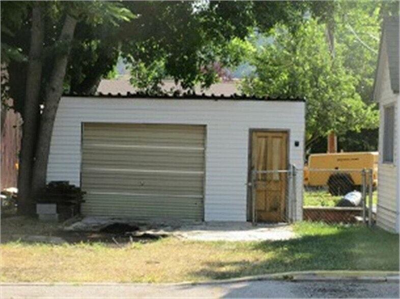 More Photos Of 1828 Junction Ave, Sturgis Office Residential For Sale