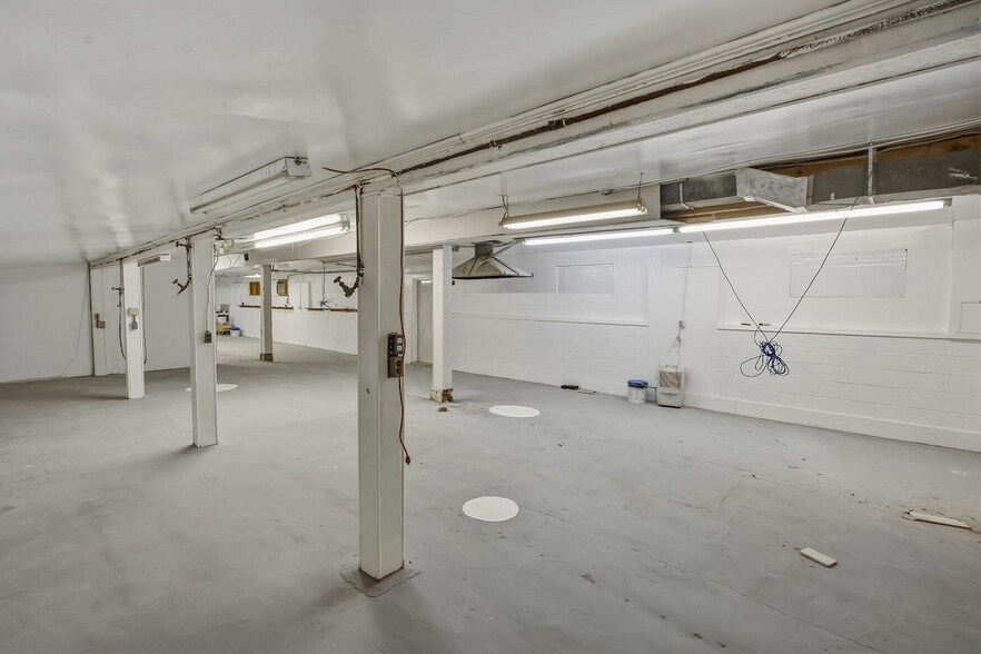 More Photos Of 50 Clara St, Landisville Warehouse For Sale