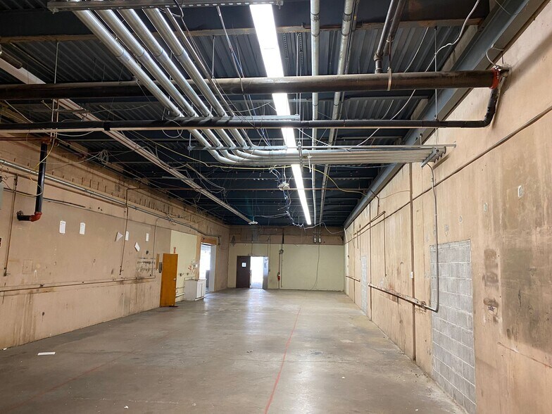 More Photos Of 1315 John Fitch Blvd, South Windsor Freestanding For Lease