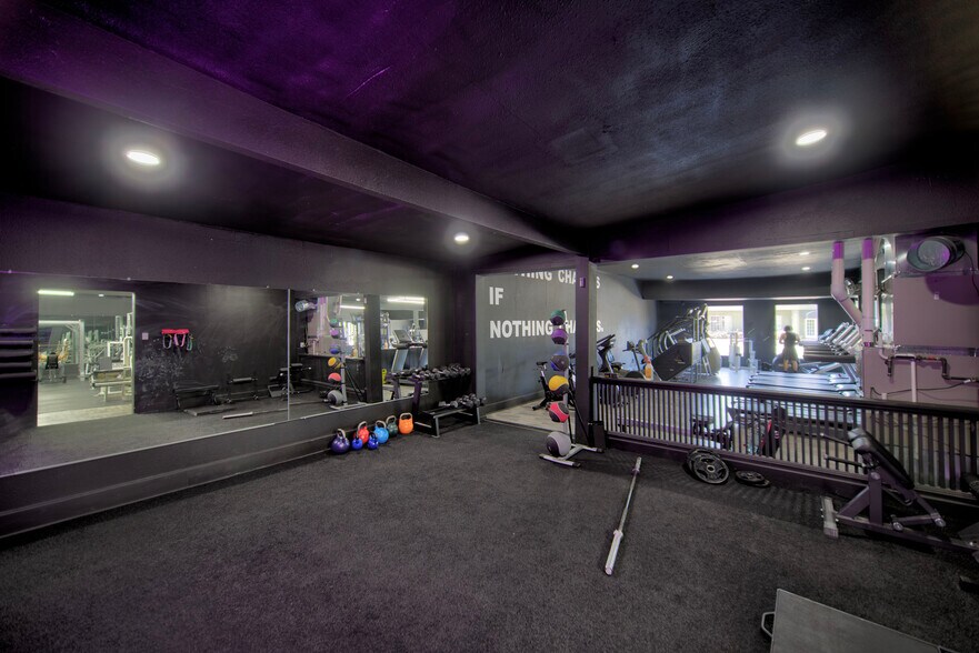 More Photos Of 9793 Live Oak Blvd, Live Oak Storefront Retail Office For Sale