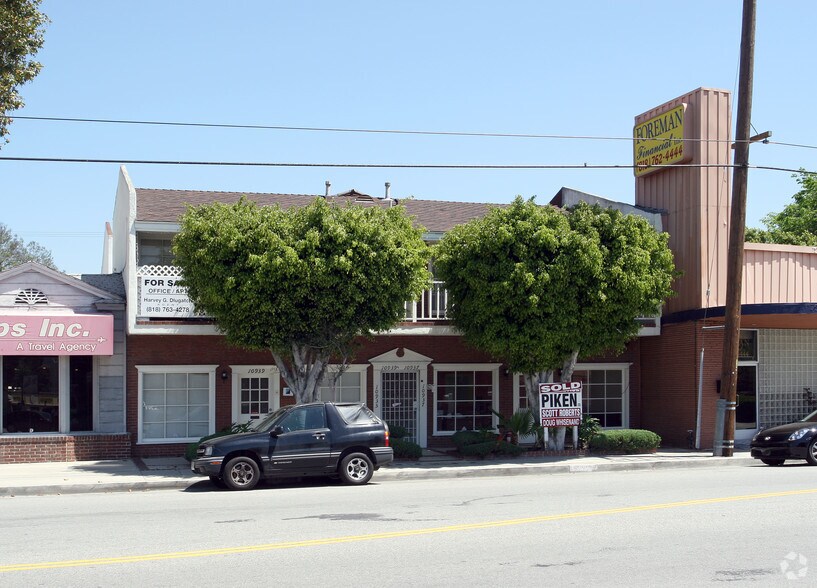 More Photos Of 10935-10939 Camarillo St, North Hollywood Office Residential For Sale