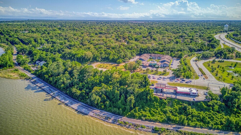More Photos Of 7599 Scenic Hwy, Pensacola Land For Sale