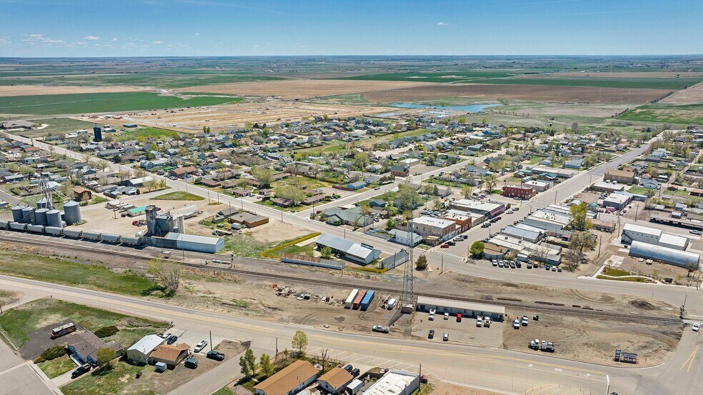 More Photos Of 105 E Woodward Ave, Keenesburg Light Distribution For Sale