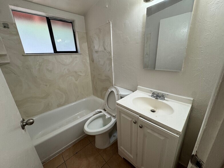More Photos Of 1634 N Beverly Ave, Tucson Apartments For Sale
